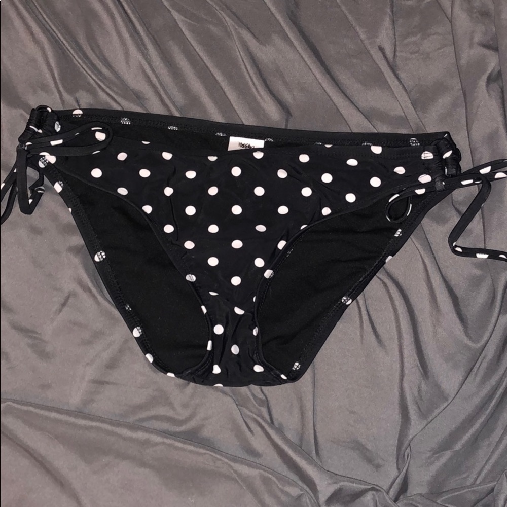 Bikini bottoms